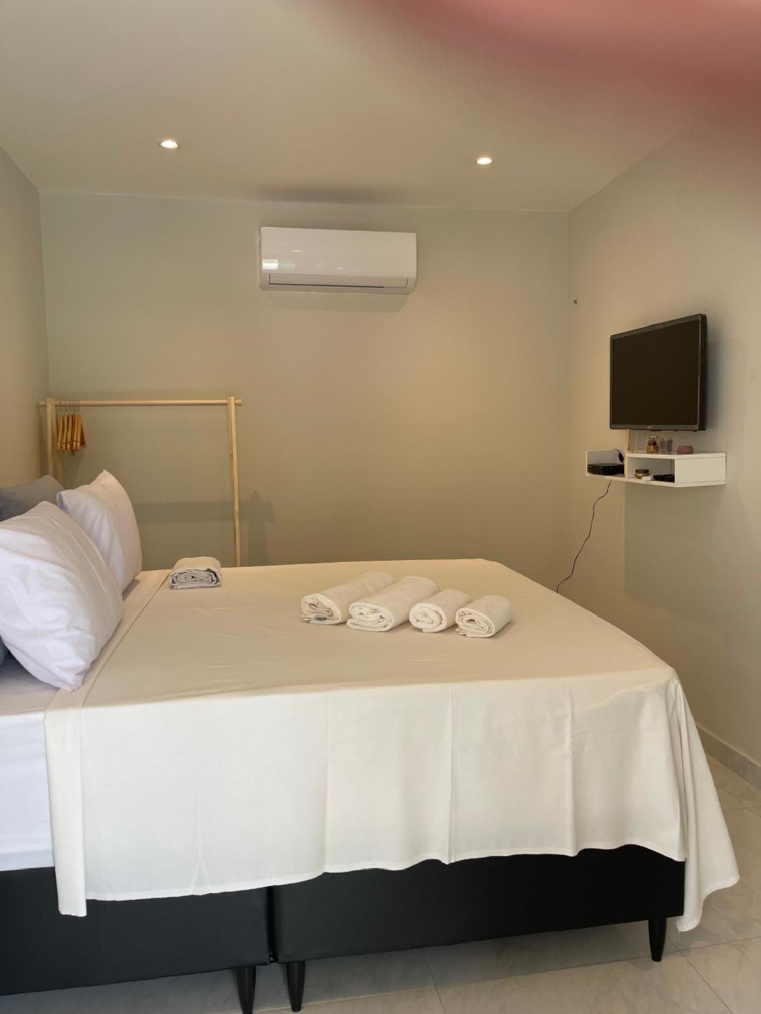 Charlotte House Hotel Canoa Quebrada Eksteriør billede